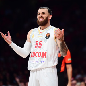 Η Μονακό πλήρωσε μέρος των χρεών της στους παίκτες - Μεγάλο οικονομικό το χάσμα με Μάικ Τζέιμς