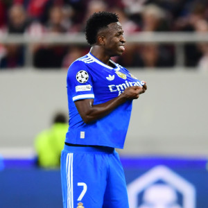 Η γκολάρα του Βινίσιους έδωσε στην Ρεάλ τη νίκη στο επεισοδιακό ματς με την Μπενφίκα