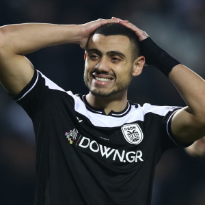 Η αλήθεια πίσω από τα πέναλτι του Γιακουμάκη και ο λόγος που αποφεύγει να εκτελεί αριστερά