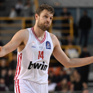 Η ατάκα του Βεζένκοφ για τη μεταγραφή του Χέιζ - Ντέιβις στον Παναθηναϊκό