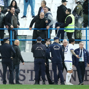 Συνελήφθη πρόεδρος ομάδας στα επεισόδια στον αγώνα Κηφισιά – ΟΦΗ στη Νίκαια!