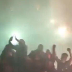 Αποθέωση από τον κόσμο του Παναθηναϊκού στο ξενοδοχείο - Απάντησε με υψωμένες γροθιές ο Αταμάν (video)