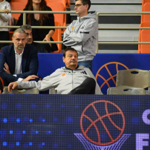 Είδε το Ολυμπιακός - Μαρούσι ο Εργκίν Αταμάν