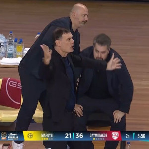 Η αντίδραση του Μπαρτζώκα μετά το κλέψιμο και το καλάθι του Ουίλιαμς (video)