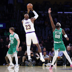 Ξεπέρασε τους 43.000 πόντους  ο μυθικός ΛεΜπρον Τζέιμς στην βραδιά του Πατ Ράιλι