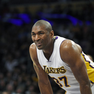 Σταρ του NBA με συμβόλαιο στους Μπουλς έπιασε δουλειά σε κατάστημα για να πάρει έκπτωση υπαλλήλου