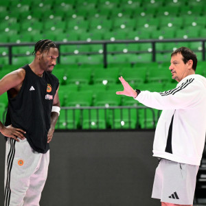 Ψάχνει μια... κουπάτη αντίδραση στην Κρήτη