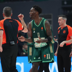 Ο Χέιζ-Ντέιβις αποκάλυψε τη συνομιλία με τον Καβαλιέρ: «Παραδέχθηκε πως μου έκανε φάουλ»