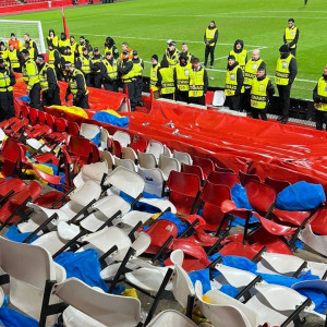 Οπαδοί της Φενέρμπαχτσε βανδάλισαν το γήπεδο της Νότιγχαμ μετά τον αποκλεισμό