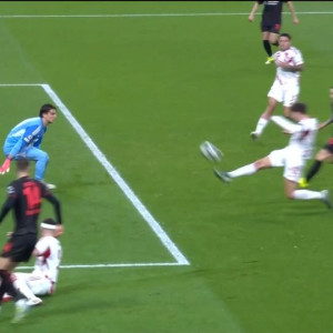 Το σωτήριο τάκλιν του Ρέτσου που γλίτωσε τον Ολυμπιακό (video)