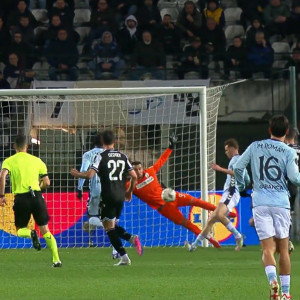 Η μεγάλη διπλή επέμβαση του Τσιφτσή (video)