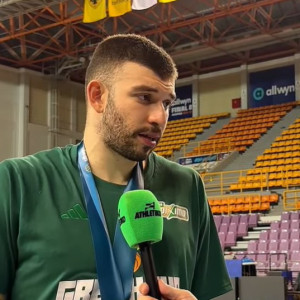 Ρογκαβόπουλος στο Athletiko: «Ευχαριστούμε τον Χέιζ-Ντέιβις που ήταν έτοιμος από την πρώτη στιγμή»