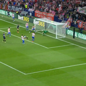 Ο Όμπλακ με μυθική απόκρουση αρνήθηκε την ασίστ στον Τζόλη (video)