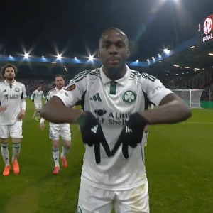 Ο Τεττέη αφιέρωσε το υπέροχο γκολ στη μητέρα του με συγκινητικό τρόπο (video)