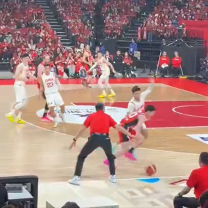 Ο προπονητής της Κίνας έπαιξε άμυνα και... έκλεψε την μπάλα από την Ιαπωνία! (video)