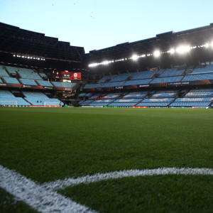 Πανό για τους αδικοχαμένους οπαδούς του ΠΑΟΚ στο Μπαλαΐδος (video)