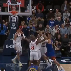 Ο Βαλαντσιούνας τα έβαλε με όλη την πεντάδα των Κλίπερς - Τον συγκρατούσαν διαιτητές και συμπαίκτες (video)