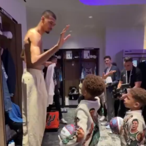 «Τρελάθηκαν» οι γιοί του Αντετοκούνμπο με τον Γουεμπανιάμα (video)