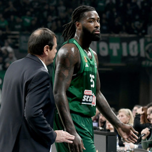 Η ομιλία του Αταμάν στα αποδυτήρια μετά την επιστροφή του Λεσόρ: «Είμαι πολύ χαρούμενος - Ο Ματίας μας βοήθησε πολύ» (vid)