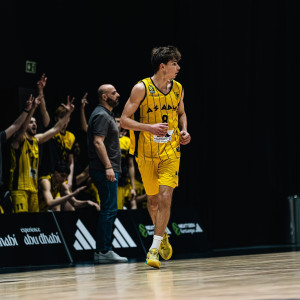 O GM της εφηβικής ομάδας του Άρη στο Athletiko: «Προσπαθούμε να αποφορτίσουμε τα παιδιά...»