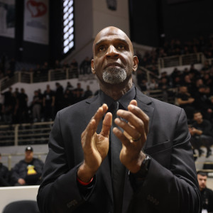 Έρχεται Ελλάδα για το ΠΑΟΚ - Άρης ο Κεν Μπάρλοου