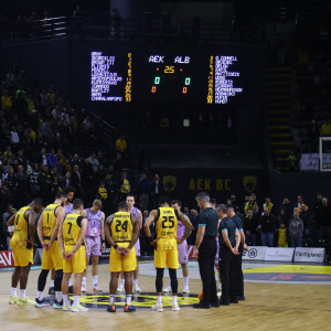 Γεμίζει η Sunel Arena για τη μεγάλη μάχη της ΑΕΚ, άνοιξε και το άνω διάζωμα