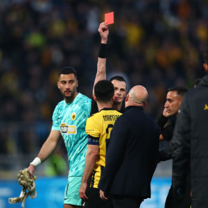 Αποβλήθηκαν Νίκολιτς και Ναλιτζής στις διαμαρτυρίες για το πέναλτι της ΑΕΚ