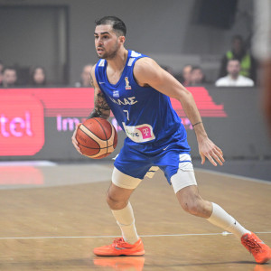 Ο Τολιόπουλος πήρε το... όπλο του στο πρώτο δεκάλεπτο κόντρα στο Μαυροβούνιο (video)