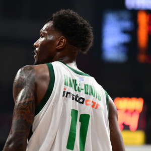 Το παράπονο του Χέιζ - Ντέιβις από τον Ολυμπιακό: «Δεν μου επιτράπηκε να κάνω τη ρουτίνα μου»