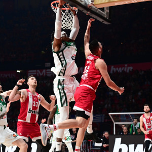 Η τρομερή κίνηση του Παπανικολάου (video)