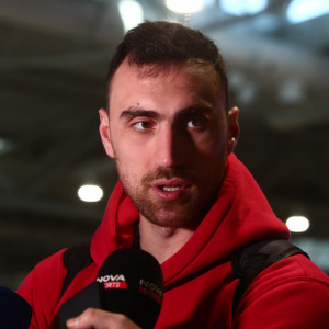 Μιλουτίνοφ: «Δεν μπορούσε ο τραυματισμός μου να με αφήσει εκτός»