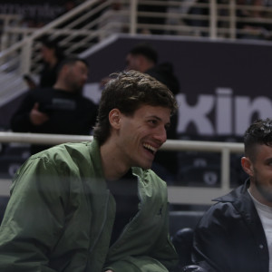 Στιλ... Jordan από τον Κωνσταντέλια - Πόσο κοστίζει το μπουφάν που φόρεσε στο «Παλατάκι»