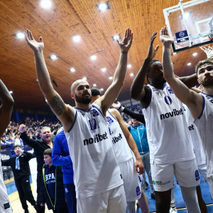 Ο Ηρακλής έκανε... πλάκα στην Αλεξέλα και «πέταξε» για τους «8» του ENBL