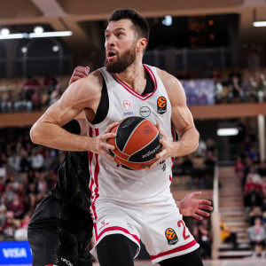 «Γκέλα» για τον Ολυμπιακό στο Πριγκιπάτο από τη Μονακό των εννιά παικτών