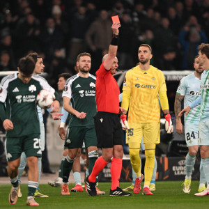 Πάου Λόπεθ: «Ο διαιτητής μας είπε αρχικά πως δεν υπήρχε πέναλτι στον Σφιντέρσκι»