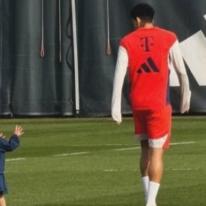 Είχε μπάρμπεκιου και παγωτά - Ο Κομπανί κάλεσε στην προπόνηση της Μπάγερν τις οικογένειες των ποδοσφαιριστών (photo)