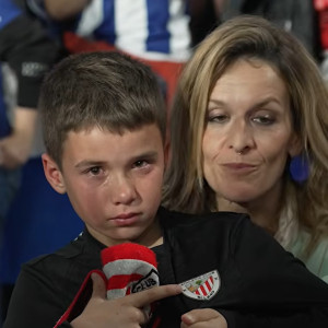 «Η μόνη αγάπη που έχουμε είναι αυτή»: Viral ο δακρυσμένος φίλος της Μπιλμπάο μετά τον αποκλεισμό! (video)