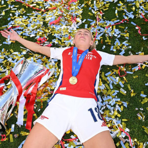 Η ποδοσφαιρίστρια Κλόι Κέλι έγινε... Barbie - «Όταν ήσουν μικρό κορίτσι ονειρευόσουν τέτοιες στιγμές»