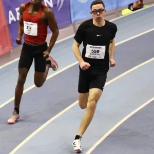 Ο 16χρονος Δημήτρης Δοβλέτης κατέρριψε πανελλήνιο ρεκόρ στον στίβο, μεγαλύτερο και από την ηλικία του!