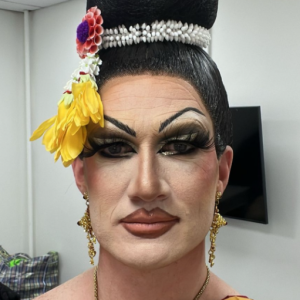 Χρυσός Ολυμπιονικης μεταμορφώνεται σε drag queen