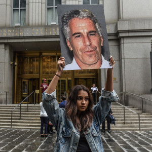 Ο Τζέφρι Έπσταϊν χρηματοδοτούσε ομάδα ποδοσφαίρου κοριτσιών