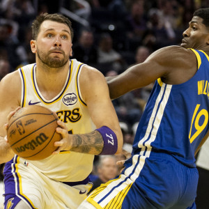 Ξέσπασαν οι Λέικερς, βήμα play off για τους Χιτ