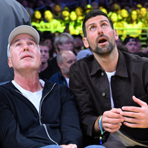 «Nole X Lakers»: Ο Τζόκιβιτς βρέθηκε στο Λος Άντζελες και φωτογραφήθηκε με ΛεΜπρόν και Ντόντσιτς!