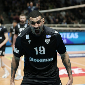 Ο ΠΑΟΚ με σούπερ Ερνάντεζ έκανε το 1-1 κόντρα στον Μίλωνα στους ημιτελικούς της Volley League