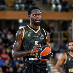 Ελεύθερος από τη Μονακό ο Μακούντου