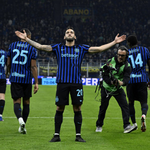 Ακάθεκτη η Ίντερ εντός συνόρων, κέρδισε την Τζένοα και πάει για τίτλο