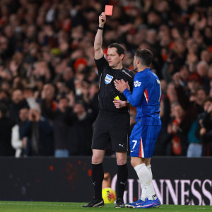 Γράφει ιστορία για τους λάθος λόγους η Τσέλσι: Έφτασε τις εννέα κόκκινες στην Premier και ετοιμάζεται για ρεκόρ