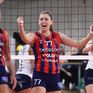 Η Λαμπρούση σήκωσε το ένατο Κύπελλο κι έγινε η Ελληνίδα παίκτρια με τις περισσότερες κατακτήσεις