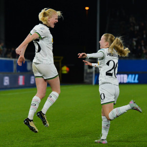 Πρωτοπορεί η Λέουβεν: Καταργεί τα λευκά σορτς της ομάδας ποδοσφαίρου γυναικών λόγω περιόδου