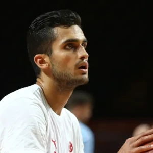 Εντυπωσιακό ντεμπούτο με doulbe-double για τον Γιουρτσεβέν στην G-League (video)